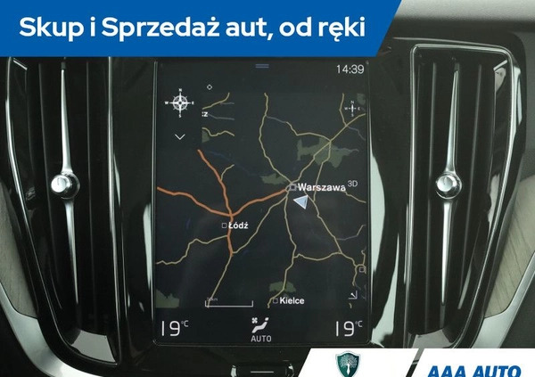 Volvo V60 cena 100001 przebieg: 169643, rok produkcji 2019 z Mikołajki małe 352